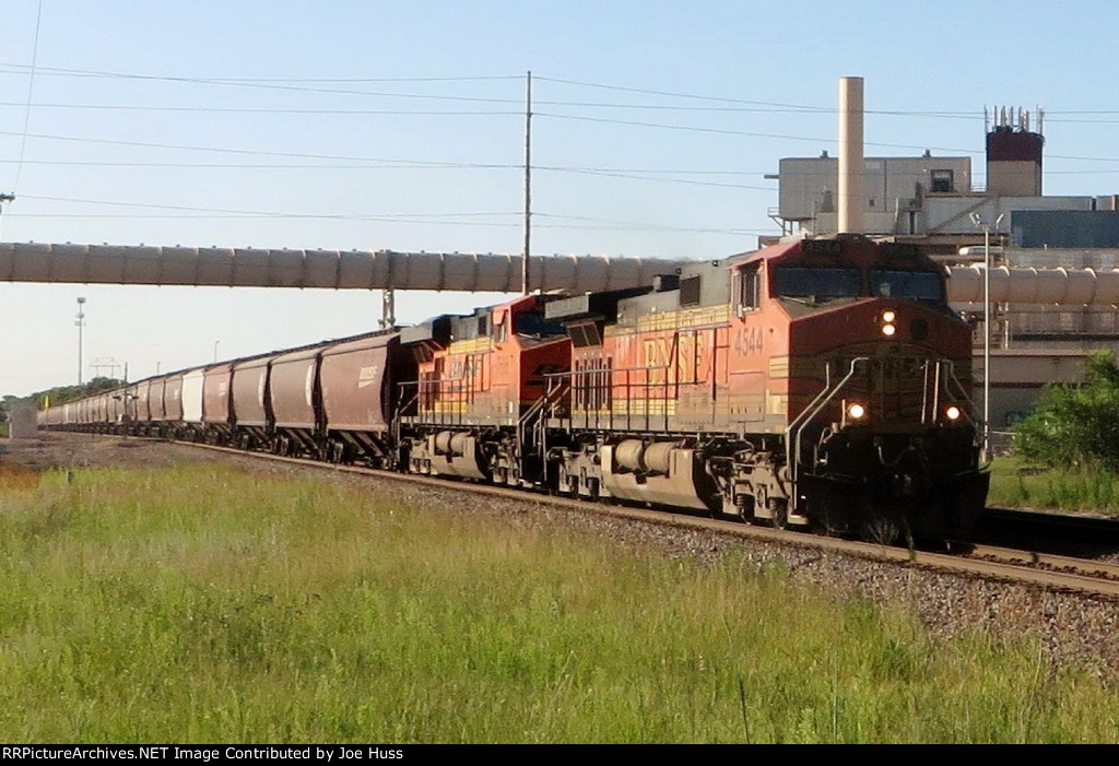 BNSF 4544 West